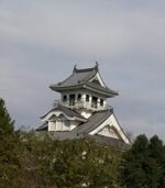 【1歳～3歳】小さいお子様連れでも大丈夫♪長浜駅徒歩5分。夕日がきれいな豊公園でゆったりお散歩してみませんか？